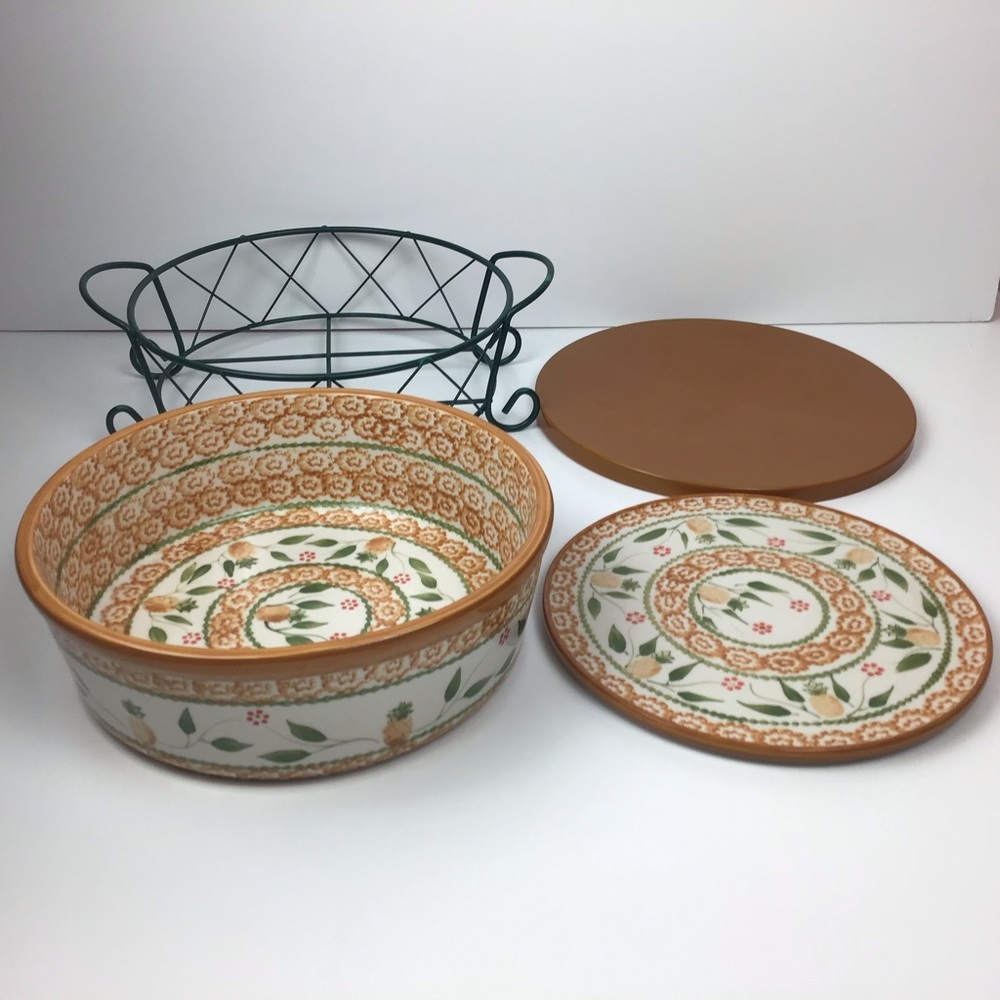 Temptations by Tara Presentable Ovenware Old World Hospitality 2.5 qt 4 pce Set